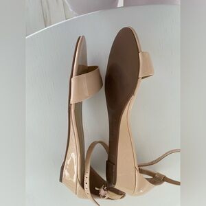Talbots tan low wedge ankle strap sandal size 7